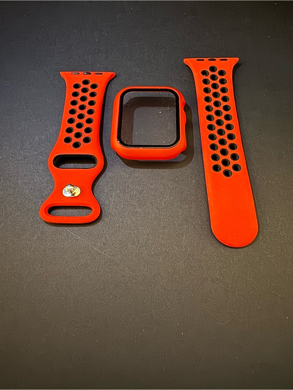 Apple Watch Series 9 45mm Red Sport Band + Case